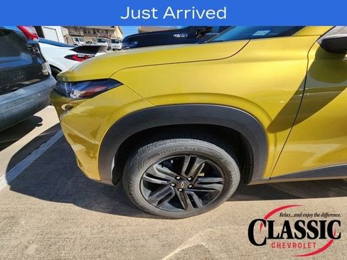 Used 2024 Chevrolet Trax ACTIV w/ Driver Confidence Package image 13