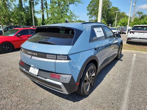 New 2025 Hyundai Ioniq 5 SEL image 3