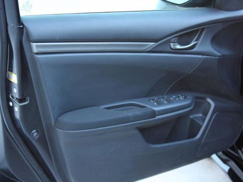 Used 2017 Honda Civic Sport image 26