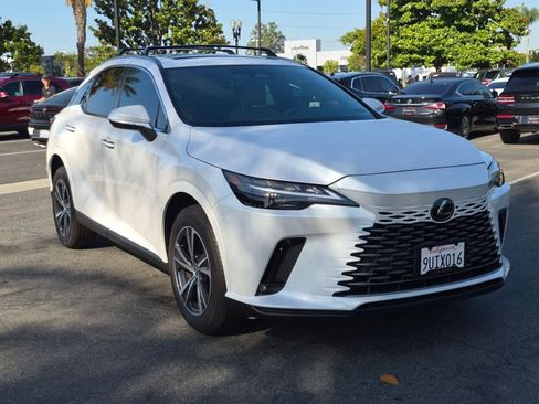Used 2025 Lexus RX 350 FWD w/ Accessory Package image 3