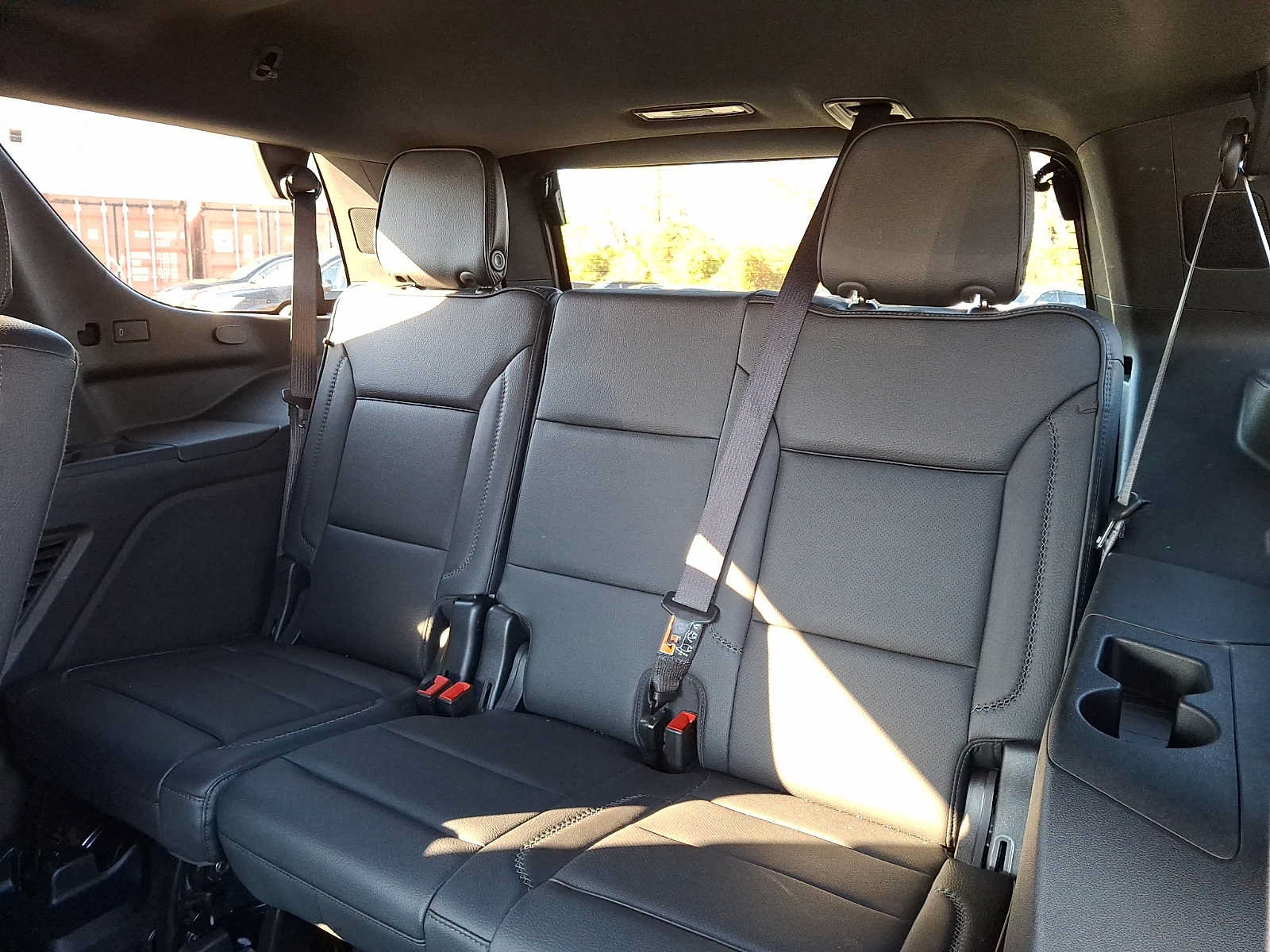 Used 2025 GMC Yukon Denali AWD/4WD image 10