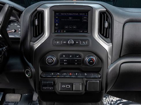 Used 2025 Chevrolet Silverado 2500 Custom w/ Custom Value Package AWD/4WD image 23