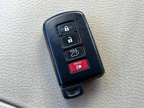 Used 2019 Toyota Highlander Limited Platinum AWD/4WD image 43