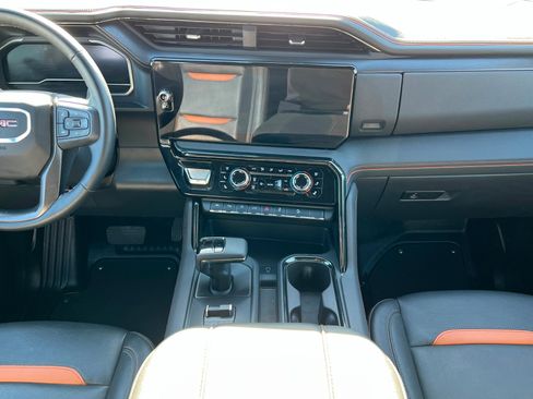 Certified 2025 GMC Sierra 1500 AT4 image 14