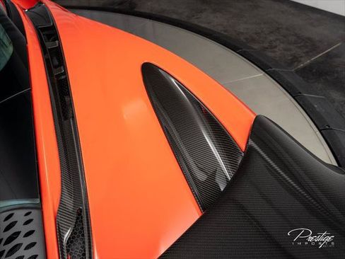 Used 2021 McLaren 765LT RWD image 32