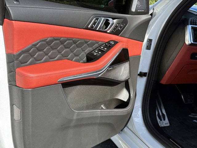 Used 2025 BMW X5 M Competition w/ Executive Package AWD/4WD image 18