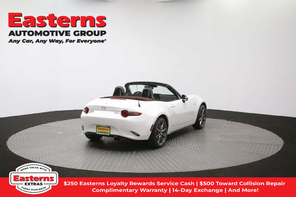Used 2018 MAZDA MX-5 Miata Grand Touring RWD image 39