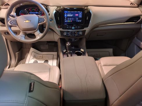 Used 2020 Chevrolet Traverse LT w/ LPO, Floor Liner Package image 16