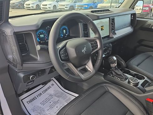 New 2025 Ford Bronco Badlands image 16