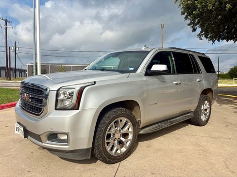 Used 2017 GMC Yukon SLT RWD image 9