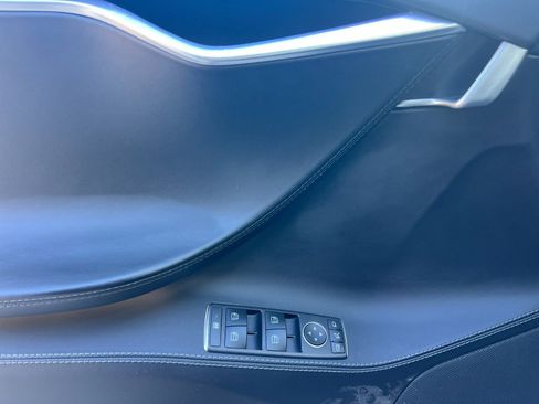 Used 2017 Tesla Model S 75 image 11