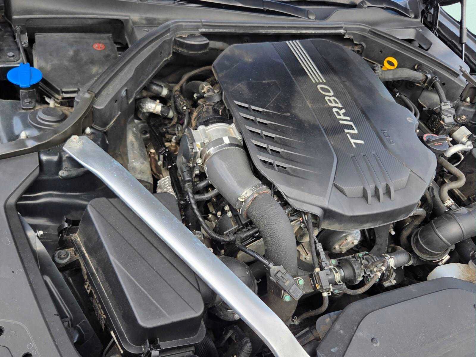 Used 2022 Genesis G70 3.3T RWD image 22