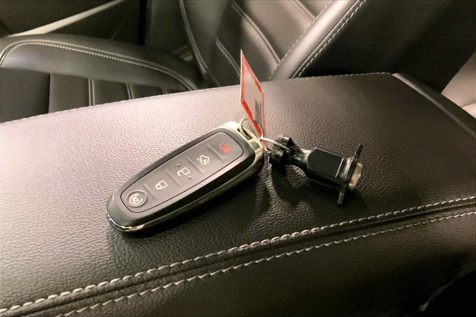 Used 2019 Ford Escape SEL AWD/4WD image 15
