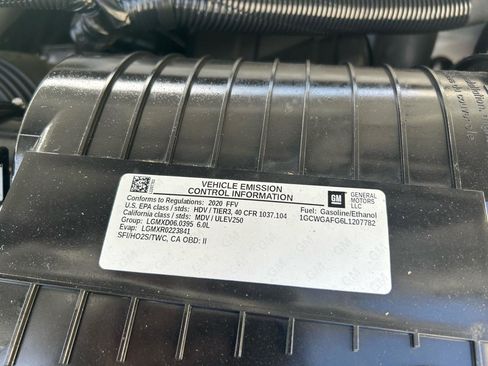 Used 2020 Chevrolet Express 2500 image 31