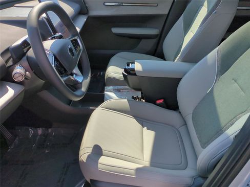 New 2026 Volvo EX30 Cross Country Ultra image 15