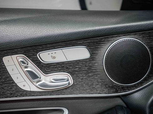 Certified 2022 Mercedes-Benz GLC 300 image 19