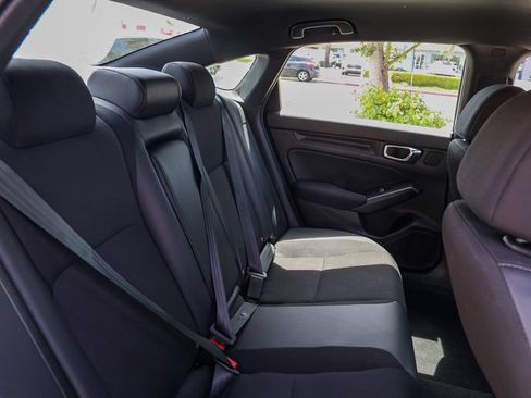 Used 2025 Honda Civic Sport image 17