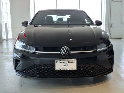 Used 2026 Volkswagen Jetta Sport FWD image 2