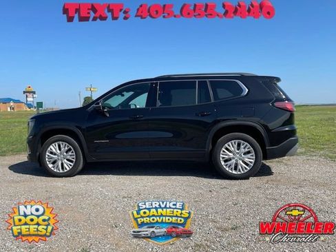 Used 2026 GMC Acadia Elevation w/ Elevation Premium Package FWD image 3