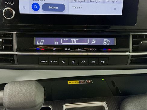 Certified 2026 Toyota Sienna LE FWD image 15