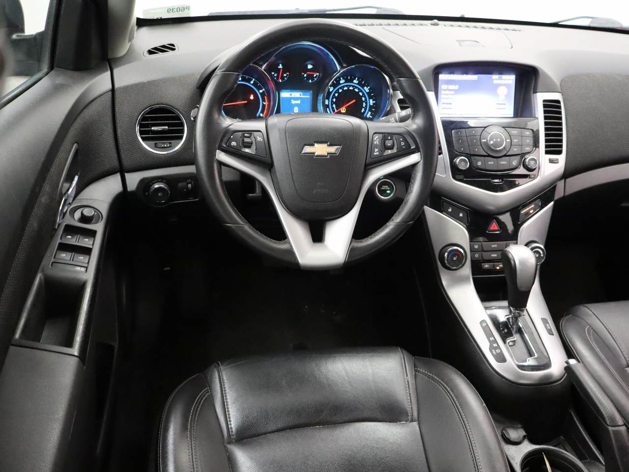 Used 2014 Chevrolet Cruze LTZ w/ RS Package FWD image 4