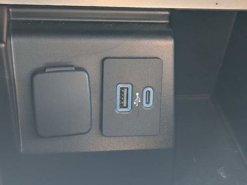 Used 2020 Ford Explorer ST w/ ST Street Pack AWD/4WD image 32