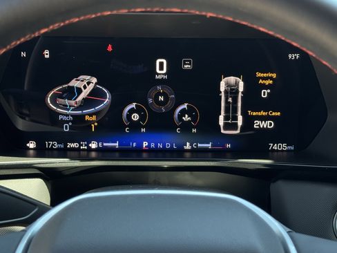 Used 2024 Chevrolet Colorado Z71 w/ Z71 Convenience Package 2 image 20