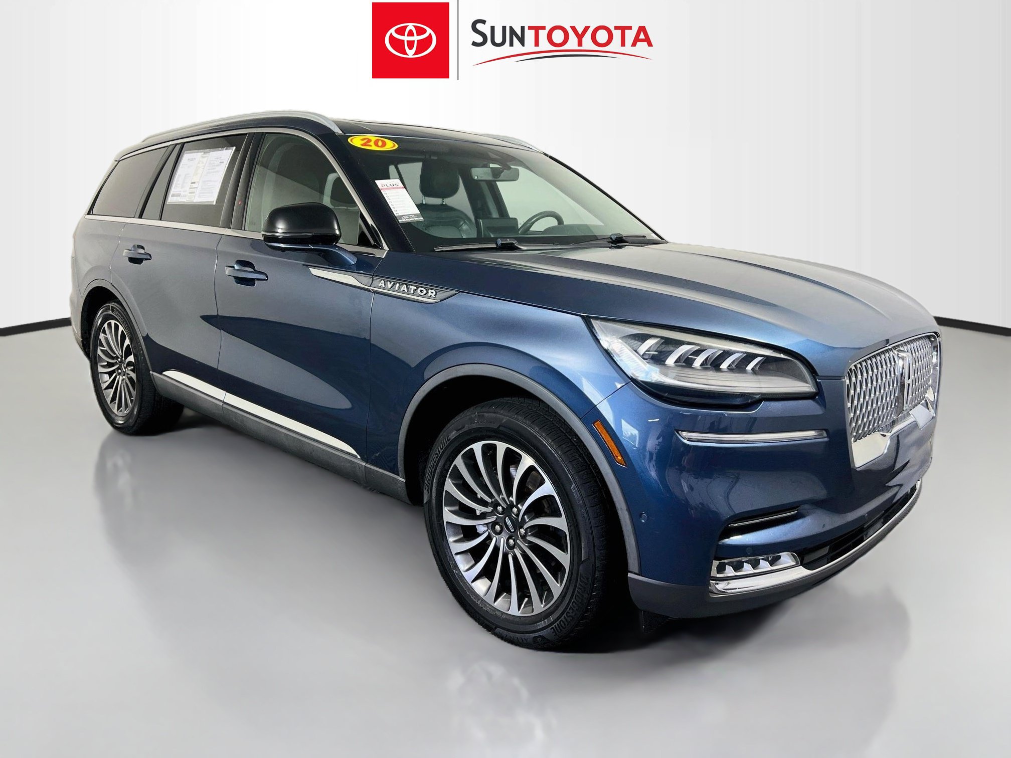 Used 2020 Lincoln Aviator Reserve w/ Equipment Group 201A AWD/4WD image 1