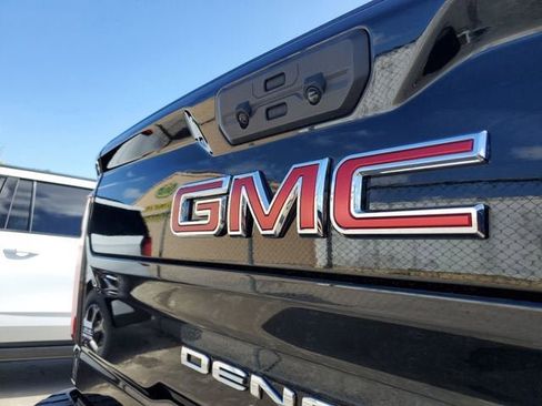 New 2026 GMC Sierra 2500 Denali w/ Denali Reserve Package AWD/4WD image 7