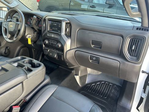 Used 2019 Chevrolet Silverado 1500 W/T RWD image 11