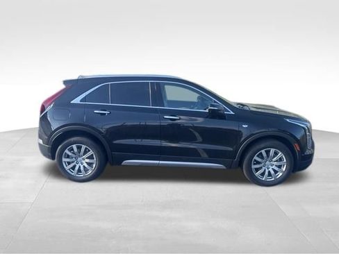 Used 2023 Cadillac XT4 Premium Luxury w/ Cold Weather Package image 6