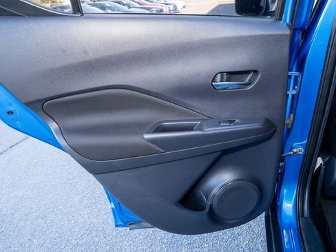 Used 2024 Nissan Kicks SV image 17