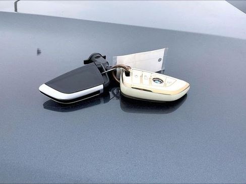 Used 2022 BMW X5 xDrive40i w/ Luxury Seating Package image 12