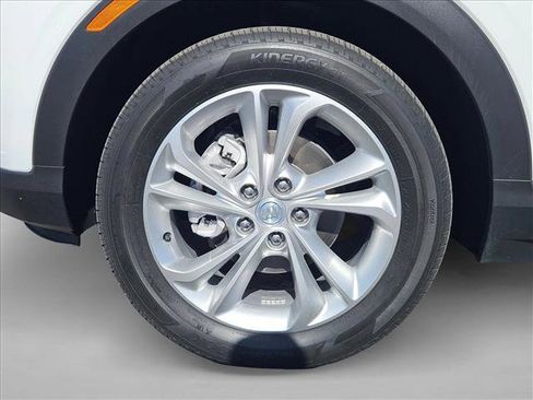 Used 2022 Buick Encore GX Preferred w/ Cold Weather Comfort Package image 14