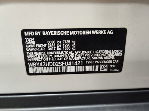 Used 2025 BMW i4 xDrive40i w/ Parking Assistance Package image 17