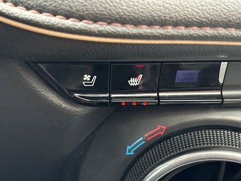 Used 2019 Chevrolet Blazer Premier w/ Sun and Wheels Package image 17