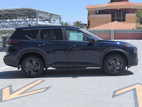 New 2026 Nissan Rogue SV FWD image 5