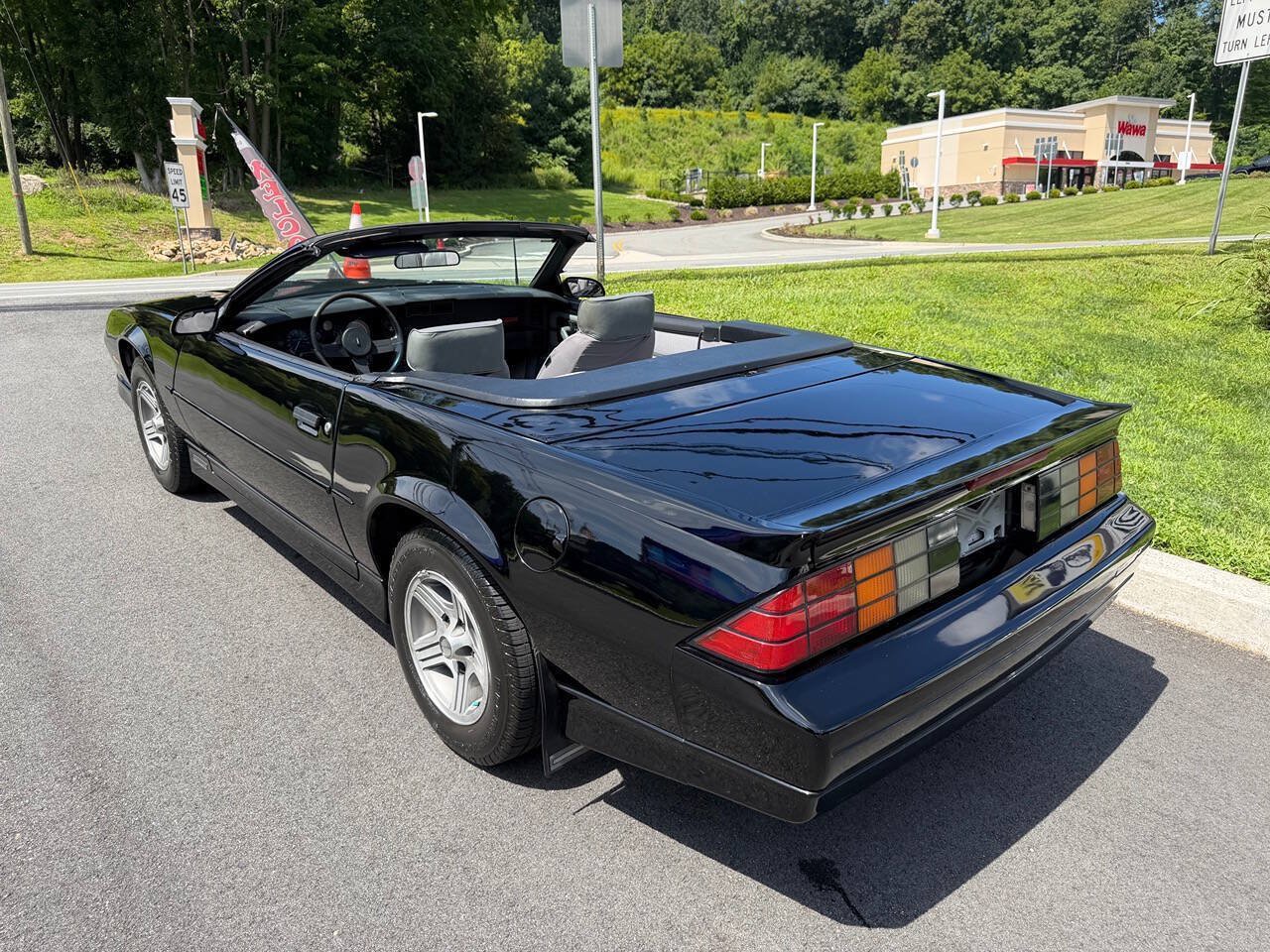 Used 1989 Chevrolet Camaro IROC-Z RWD image 11
