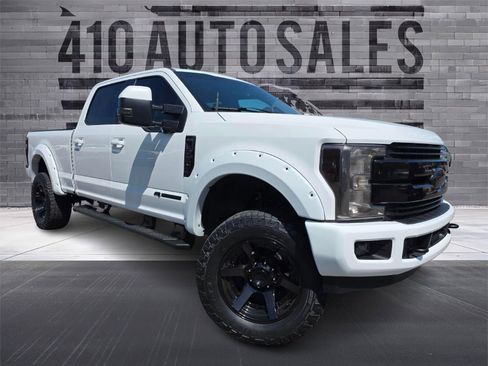 Used 2017 Ford F250 Lariat w/ Lariat Value Package AWD/4WD image 1