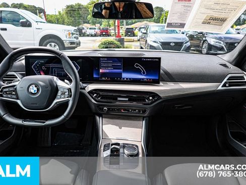 Used 2025 BMW 330i Sedan image 29