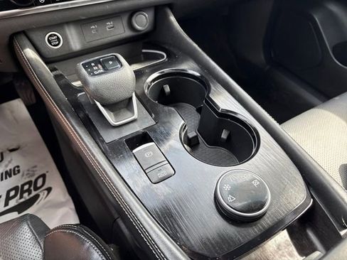 Used 2021 Nissan Rogue Platinum image 23