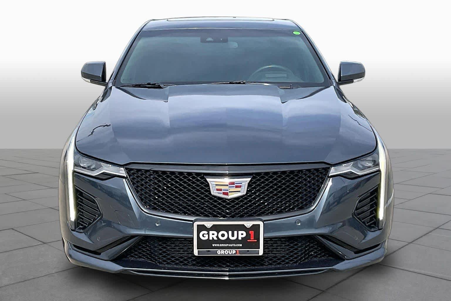 Used 2020 Cadillac CT4 V w/ Climate Package RWD image 3