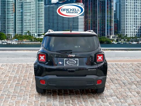 Used 2022 Jeep Renegade Sport w/ Sport Appearance Group image 3