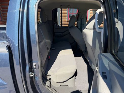 Used 2019 Nissan Frontier SV AWD/4WD image 24