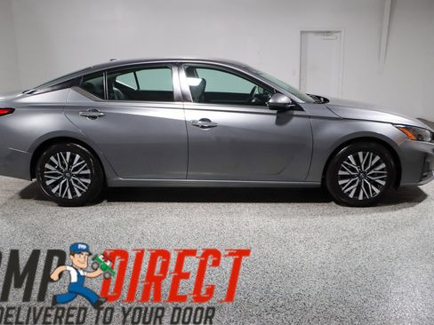 Used 2023 Nissan Altima 2.5 SV image 6