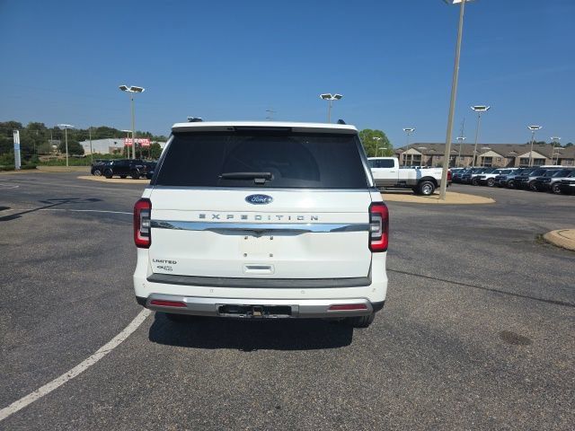 Used 2022 Ford Expedition Limited RWD image 4
