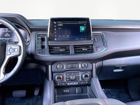 Used 2024 Chevrolet Suburban RST w/ Luxury Package image 9