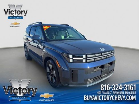 Used 2025 Hyundai Santa Fe SEL image 1