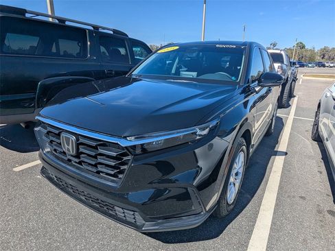 Certified 2025 Honda CR-V LX image 3