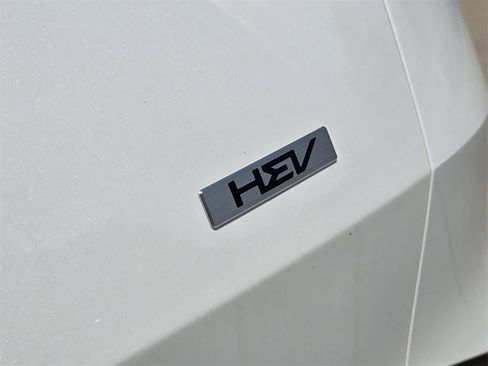 New 2025 Kia Sportage EX image 7